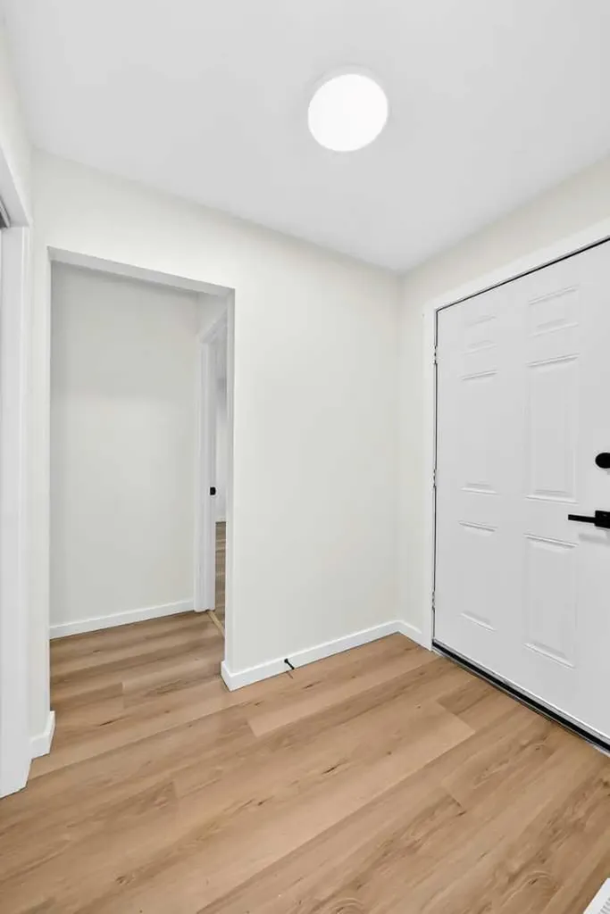 545 Madeira Drive NE Calgary AB T2A 4M7