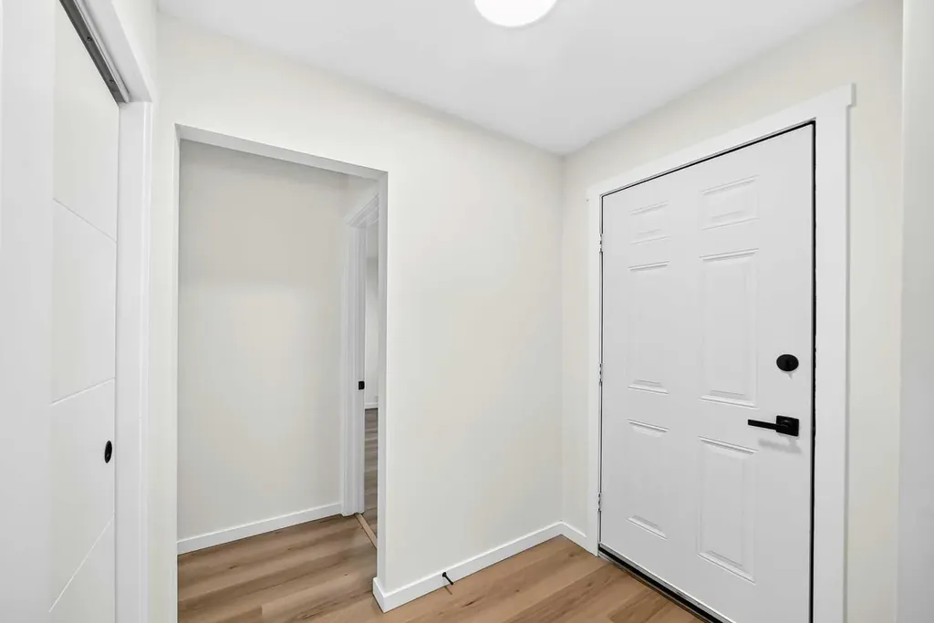 545 Madeira Drive NE Calgary AB T2A 4M7