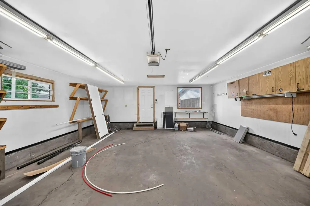 545 Madeira Drive NE Calgary AB T2A 4M7