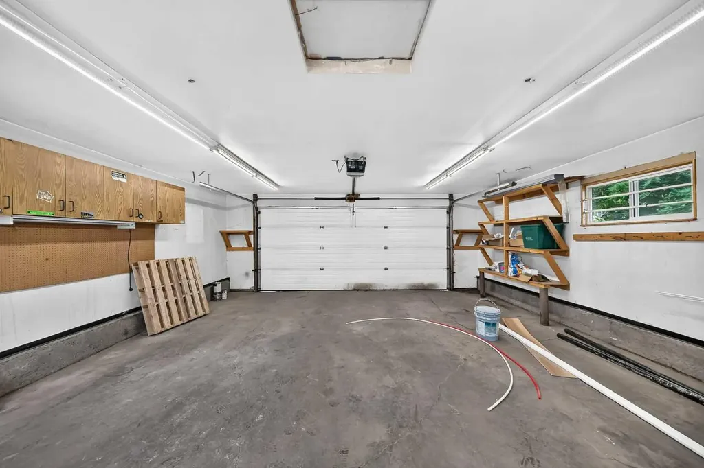 545 Madeira Drive NE Calgary AB T2A 4M7