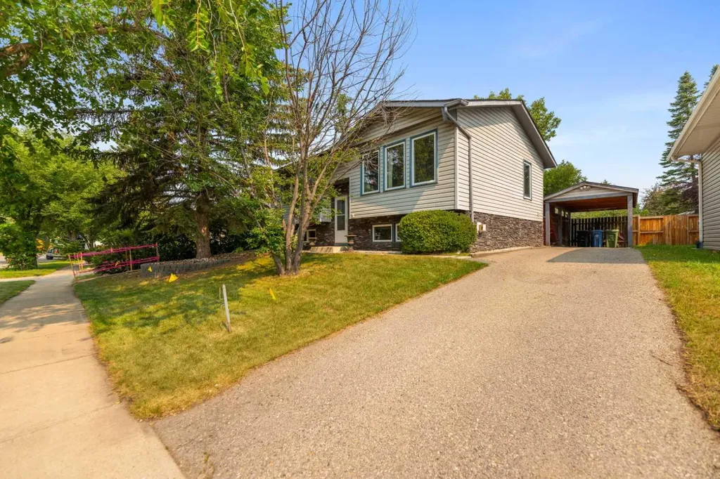 14695 Deer Ridge Drive SE Calgary AB T2J 6A8