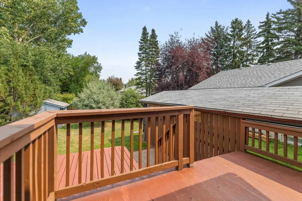 14695 Deer Ridge Drive SE Calgary AB T2J 6A8