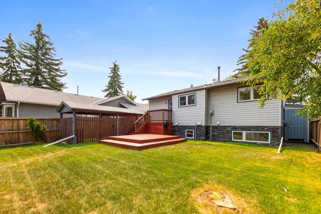14695 Deer Ridge Drive SE Calgary AB T2J 6A8