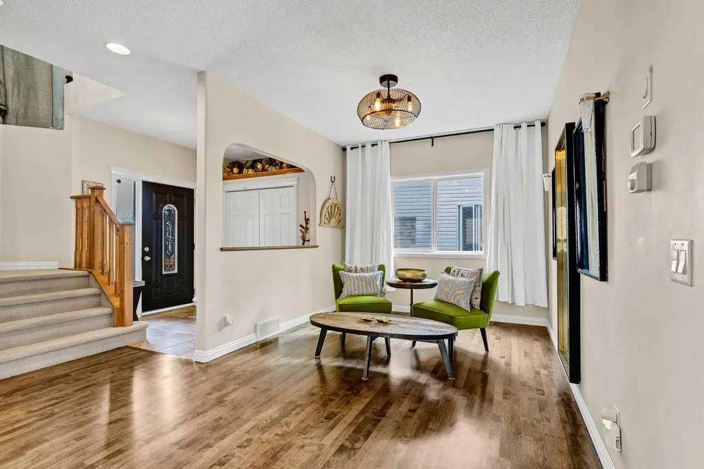 1437 Kings Heights Boulevard SE Airdrie AB T4A 0A1