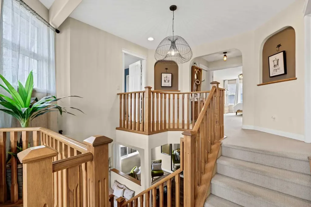 1437 Kings Heights Boulevard SE Airdrie AB T4A 0A1
