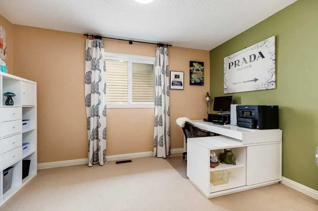 1437 Kings Heights Boulevard SE Airdrie AB T4A 0A1