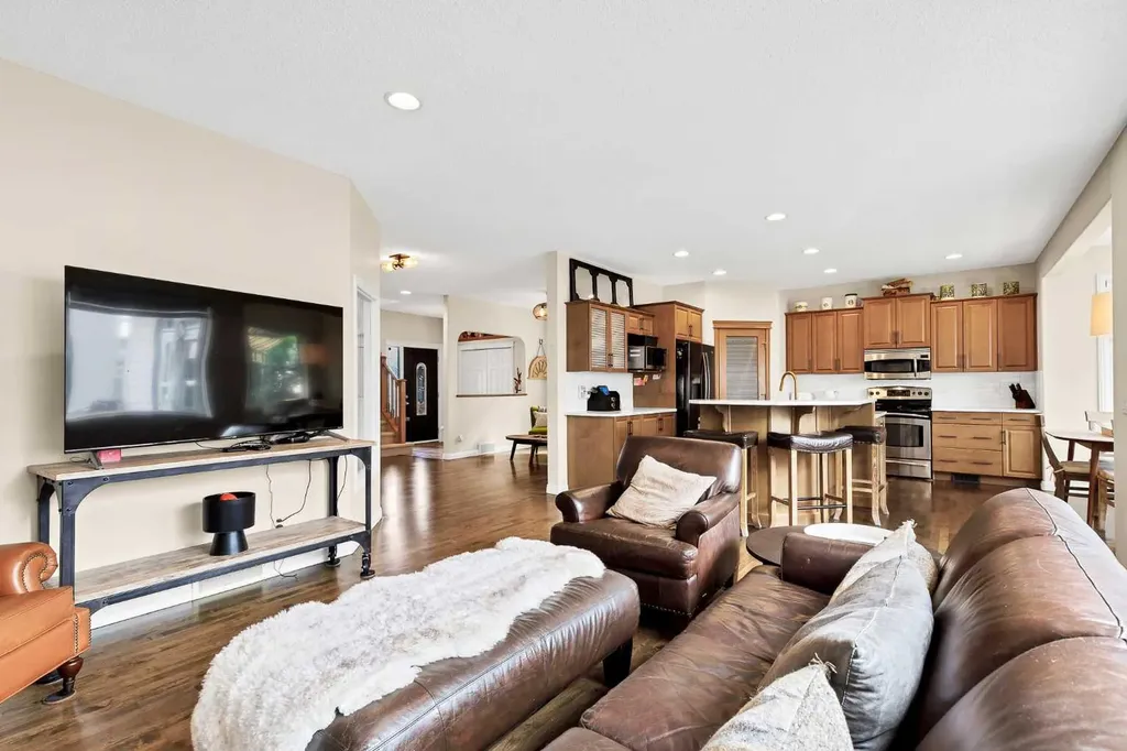 1437 Kings Heights Boulevard SE Airdrie AB T4A 0A1