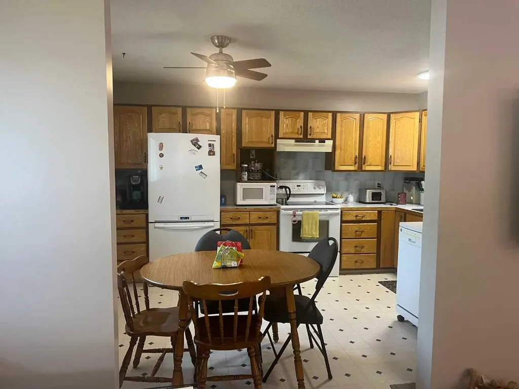 5811A 50 Street N Taber AB T1G 1K6