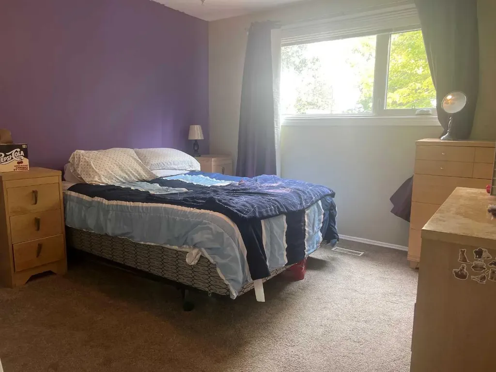 5811A 50 Street N Taber AB T1G 1K6