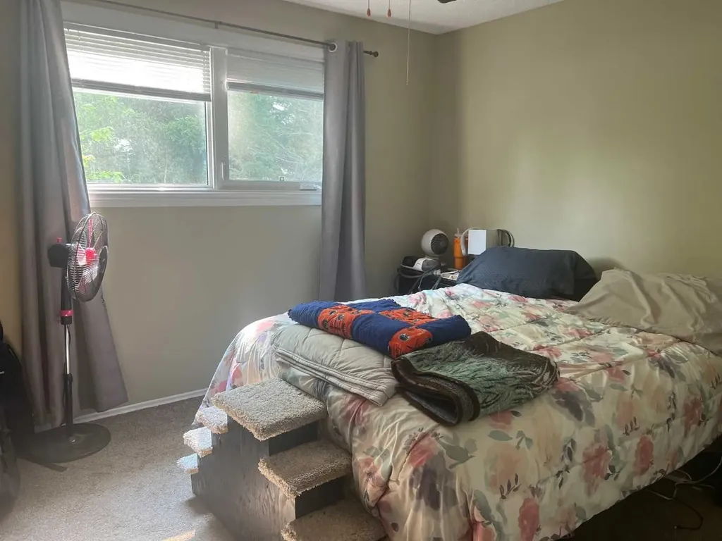 5811A 50 Street N Taber AB T1G 1K6