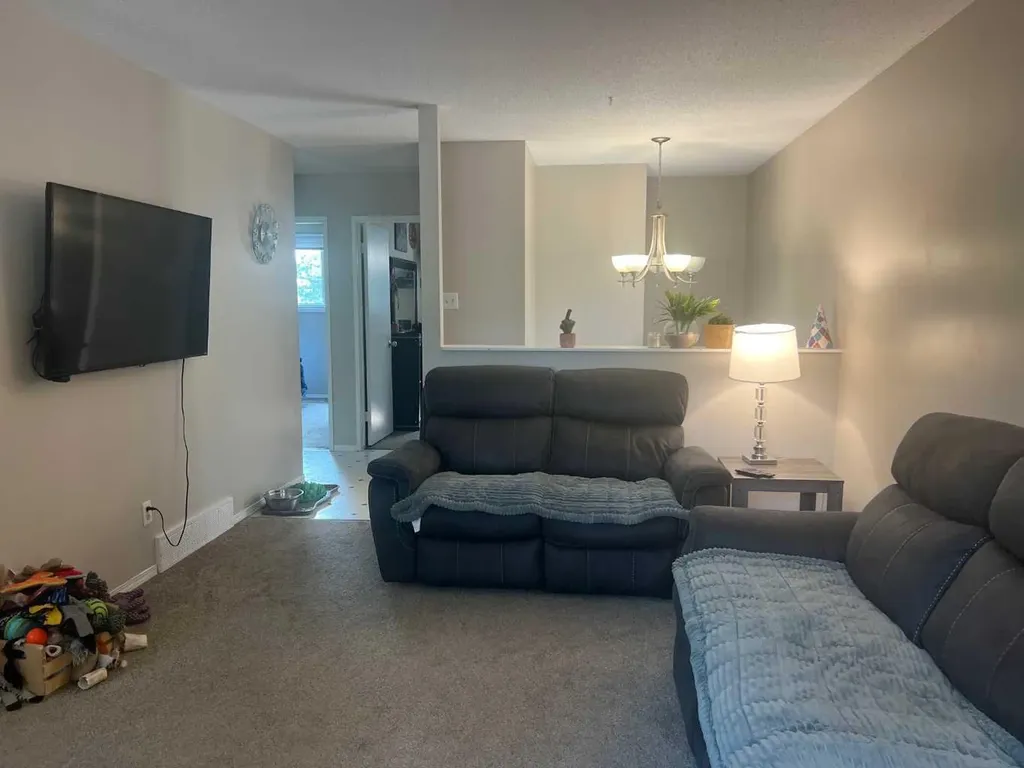 5811A 50 Street N Taber AB T1G 1K6