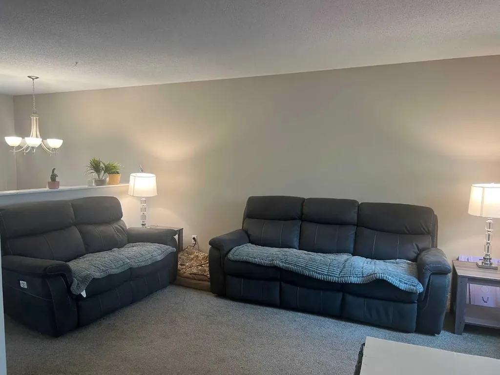 5811A 50 Street N Taber AB T1G 1K6