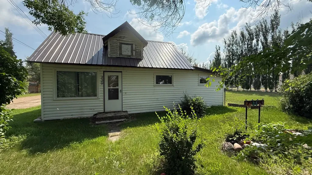 239 2 Avenue Hanna AB T0J 0T0