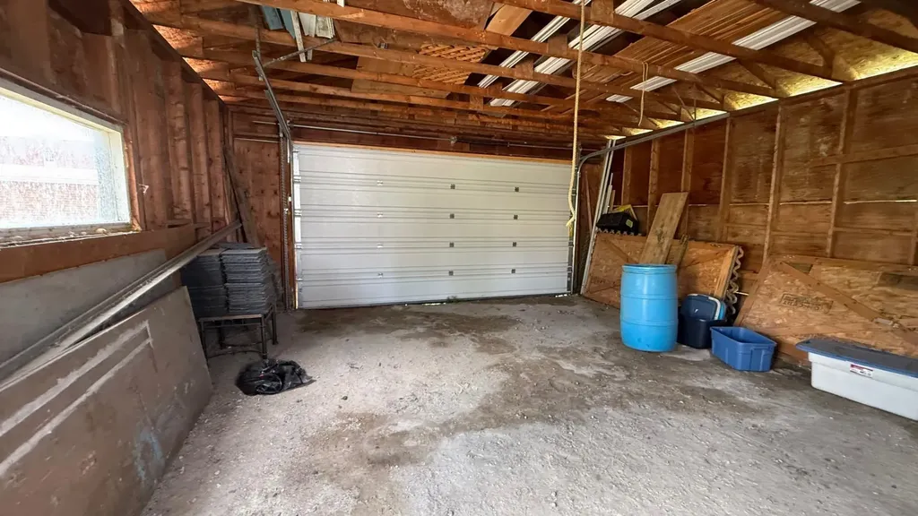 239 2 Avenue Craigmyle AB T0J 0T0