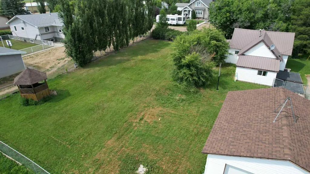 239 2 Avenue Hanna AB T0J 0T0