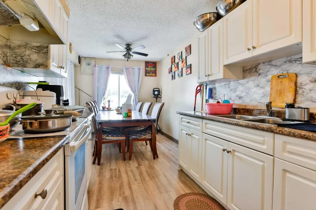 1717 St Edward Boulevard N Lethbridge AB T1H 1X2