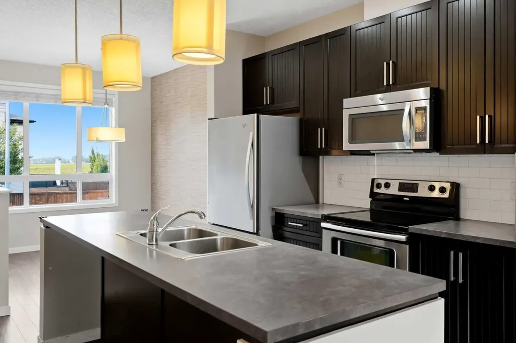 656 Copperpond Boulevard SE Calgary AB T2Z 5B9