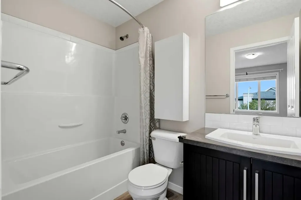 656 Copperpond Boulevard SE Calgary AB T2Z 5B9