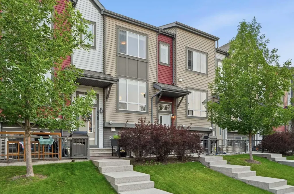 656 Copperpond Boulevard SE Calgary AB T2Z 5B9