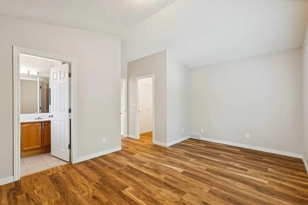 159 Woodbend Way Okotoks AB T1S 1M7