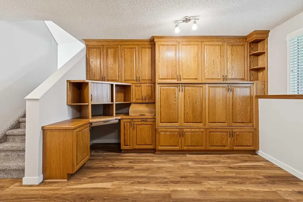 159 Woodbend Way Okotoks AB T1S 1M7