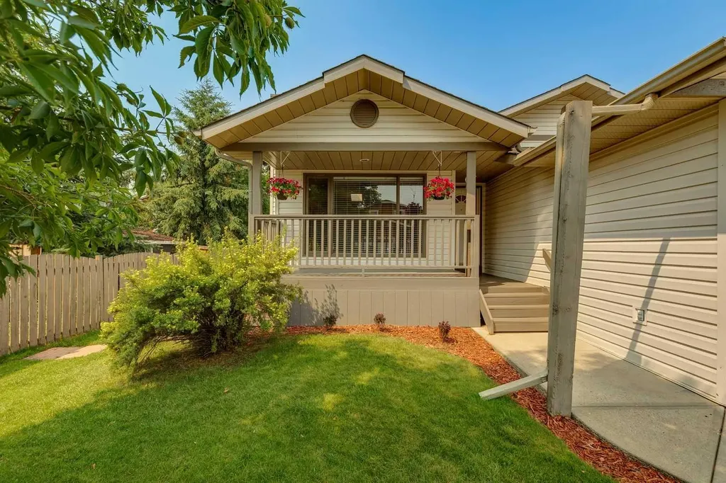 159 Woodbend Way Okotoks AB T1S 1M7