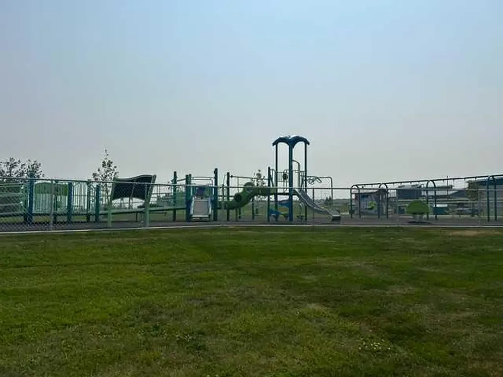 159 Woodbend Way Okotoks AB T1S 1M7