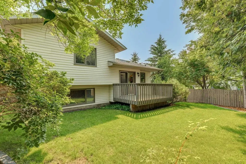 159 Woodbend Way Okotoks AB T1S 1M7