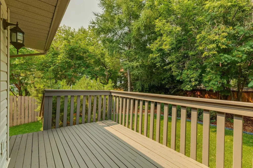 159 Woodbend Way Okotoks AB T1S 1M7