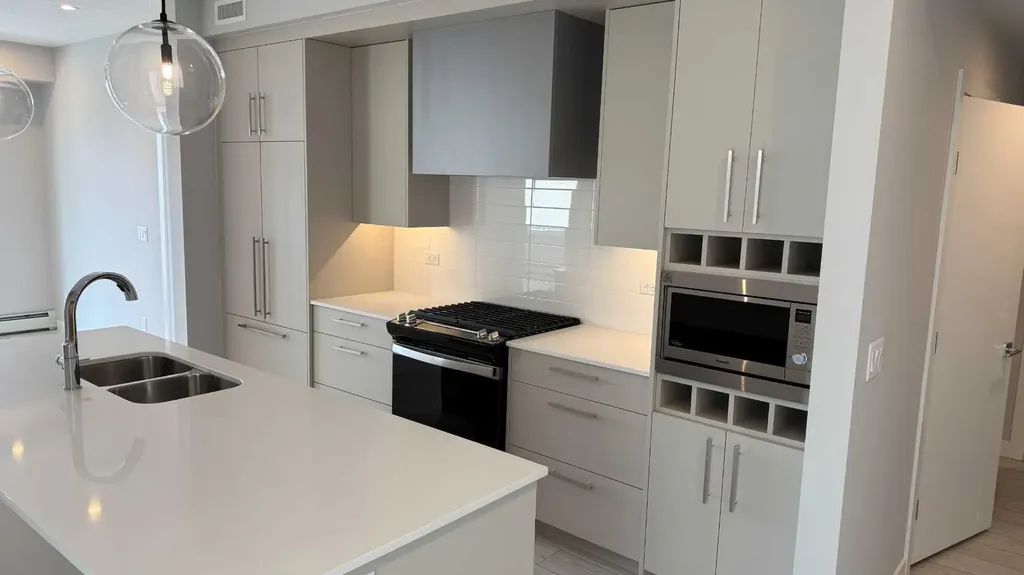 8370 Broadcast Avenue SW Calgary AB T3H6B6