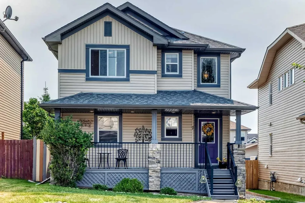 7 Crystal Shores Heights Okotoks AB T1S 2K9