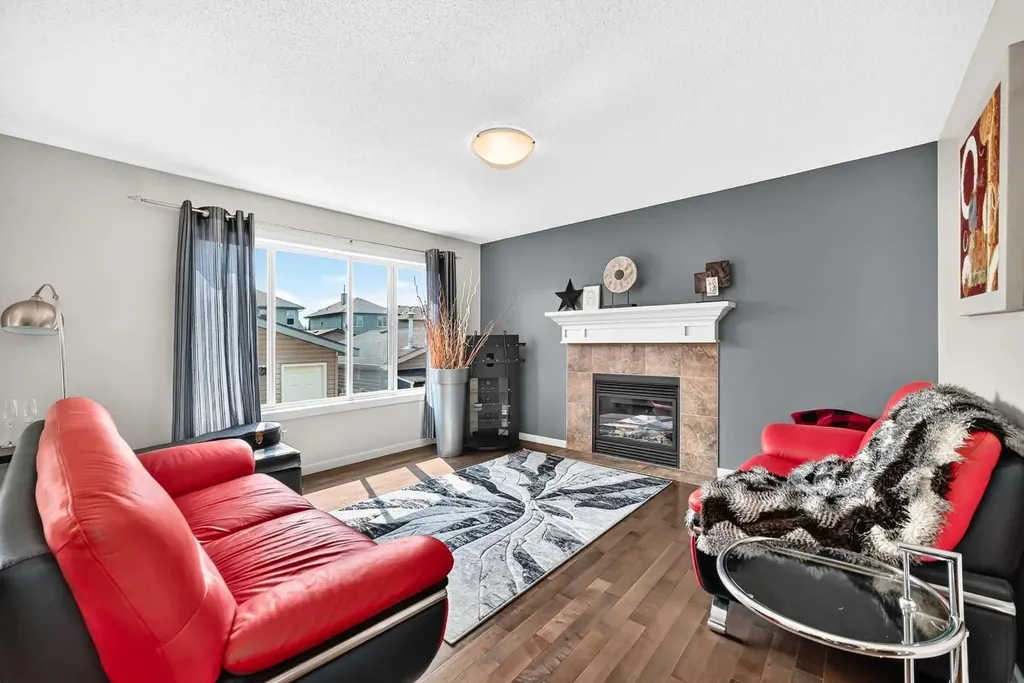 7 Crystal Shores Heights Okotoks AB T1S 2K9