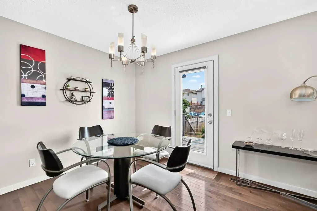 7 Crystal Shores Heights Okotoks AB T1S 2K9