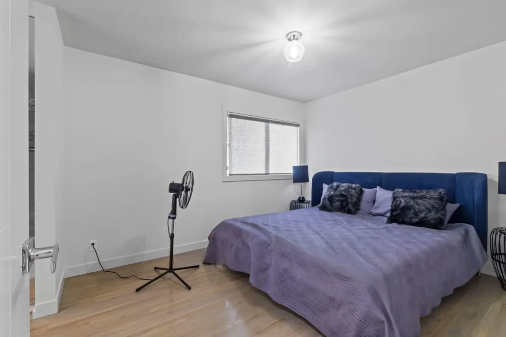 38 Westwood Drive SW Calgary AB T3C 2V7