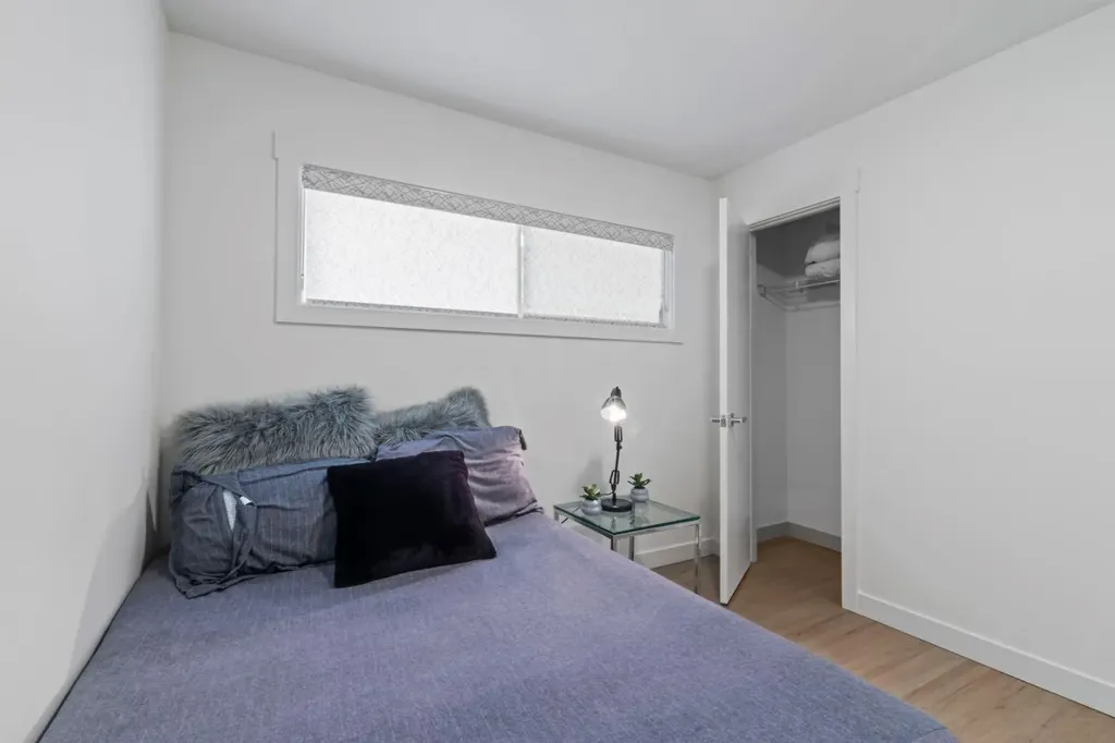 38 Westwood Drive SW Calgary AB T3C 2V7
