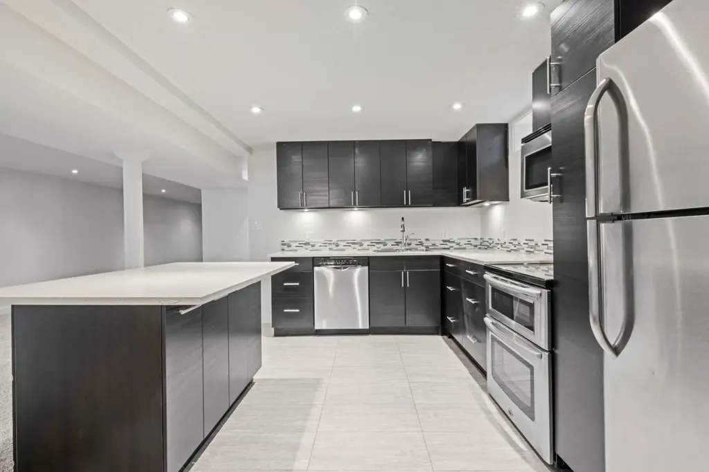 38 Westwood Drive SW Calgary AB T3C 2V7