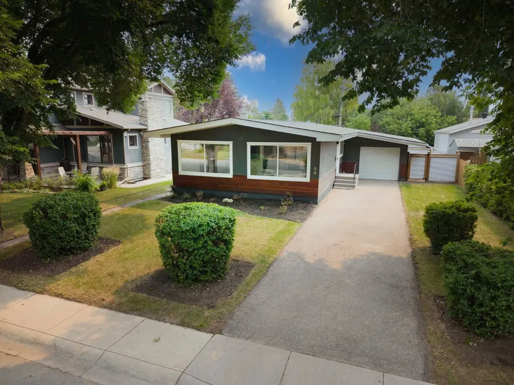38 Westwood Drive SW Calgary AB T3C 2V7