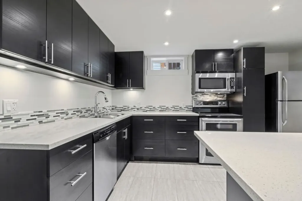 38 Westwood Drive SW Calgary AB T3C 2V7