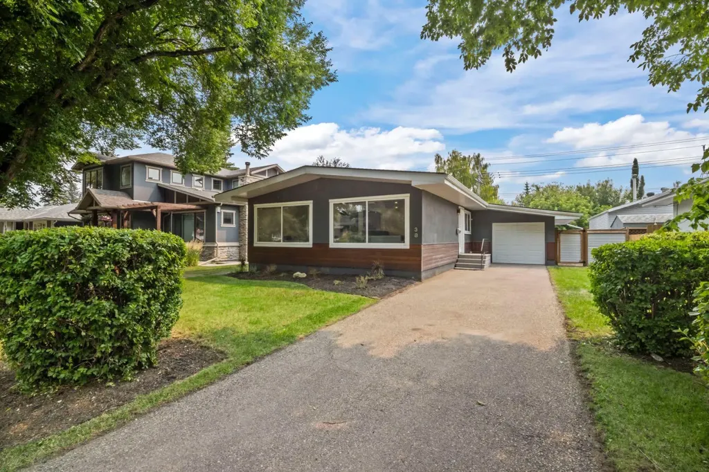 38 Westwood Drive SW Calgary AB T3C 2V7