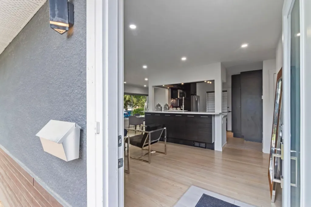 38 Westwood Drive SW Calgary AB T3C 2V7