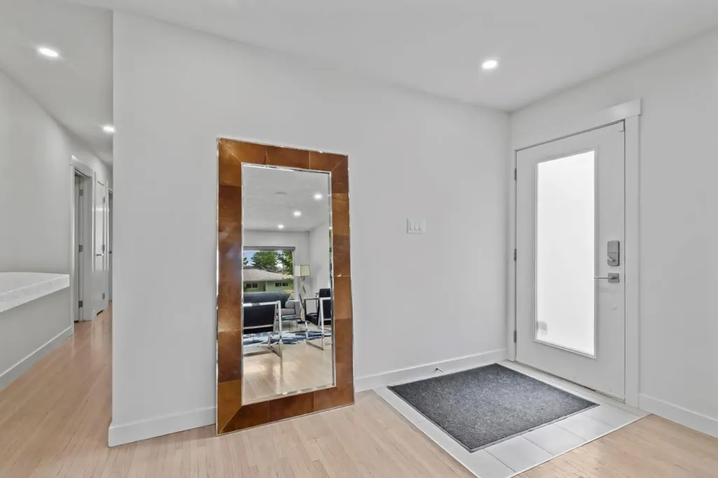38 Westwood Drive SW Calgary AB T3C 2V7