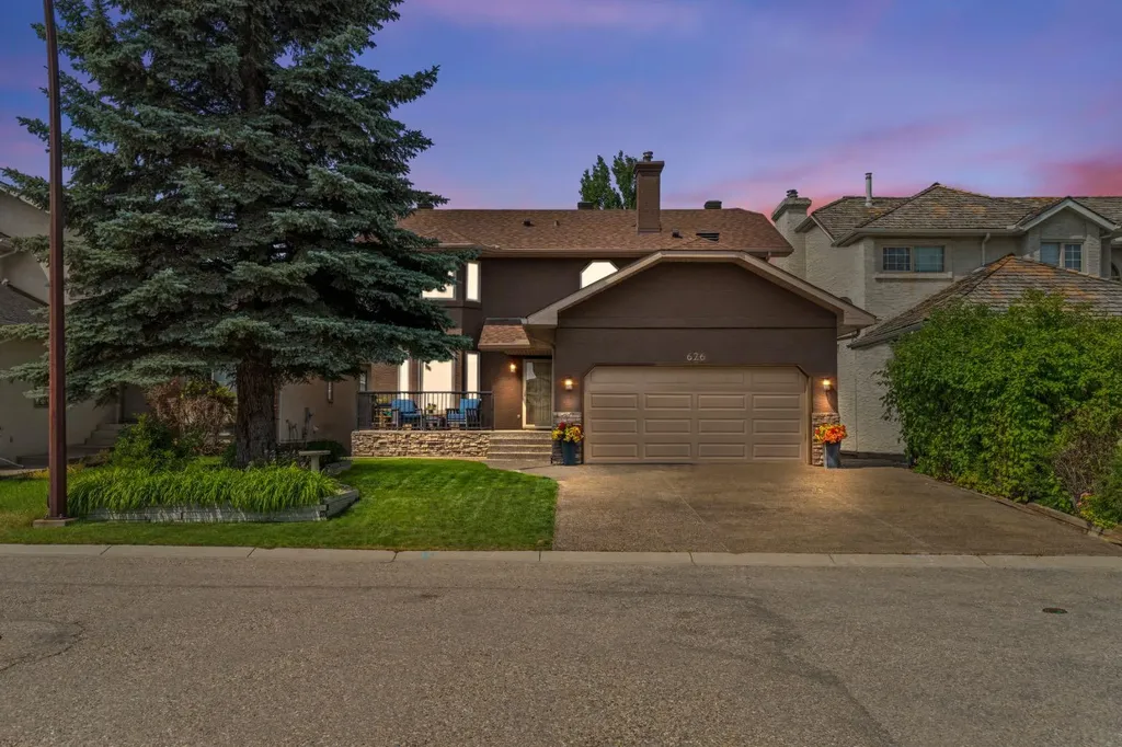 626 Hawkhill Place NW Calgary AB T3G 3M6