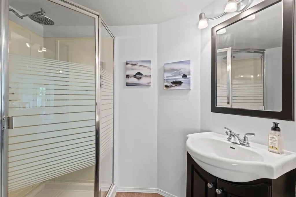 626 Hawkhill Place NW Calgary AB T3G 3M6