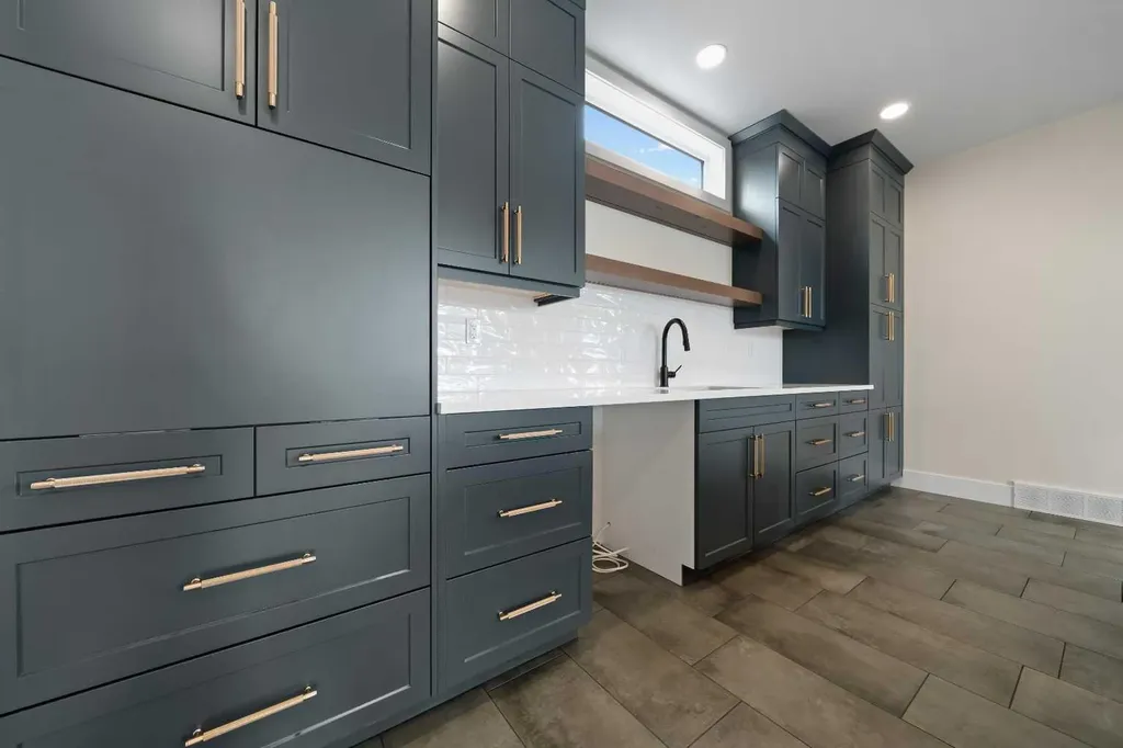 935 Maskell Place SE Redcliff AB T0J 2P0