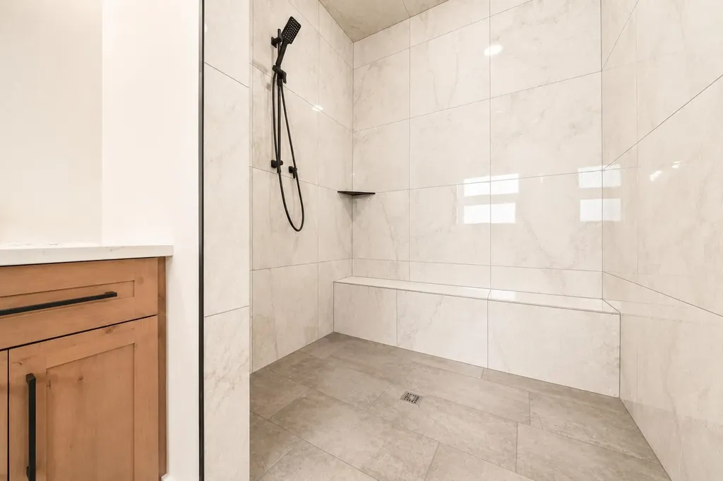 935 Maskell Place SE Redcliff AB T0J 2P0