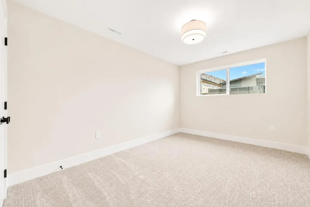 935 Maskell Place SE Redcliff AB T0J 2P0