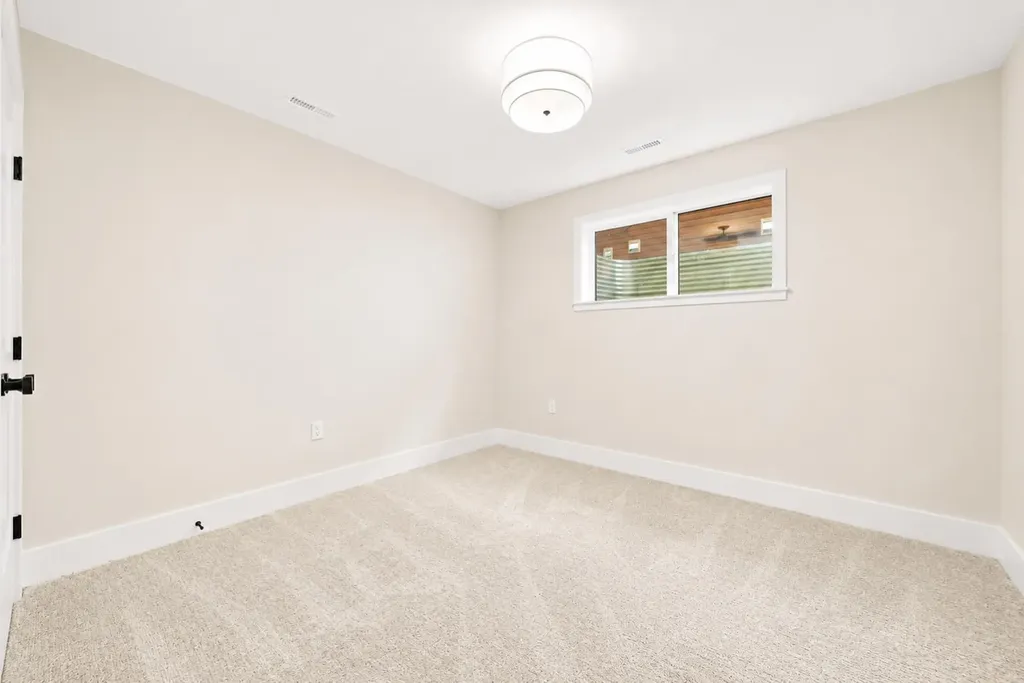 935 Maskell Place SE Redcliff AB T0J 2P0