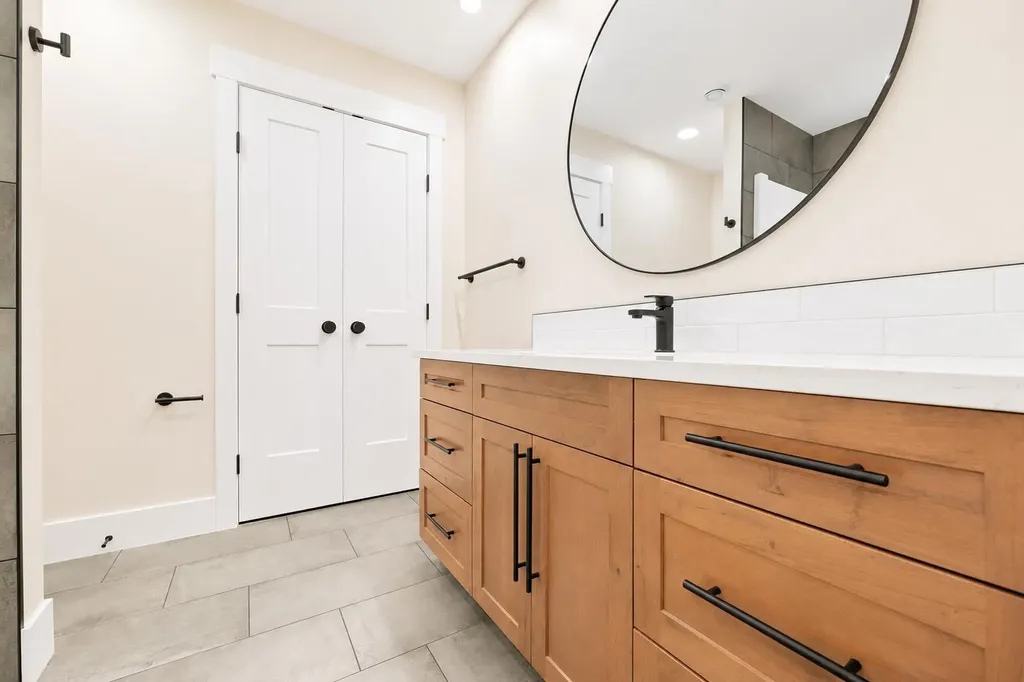 935 Maskell Place SE Redcliff AB T0J 2P0