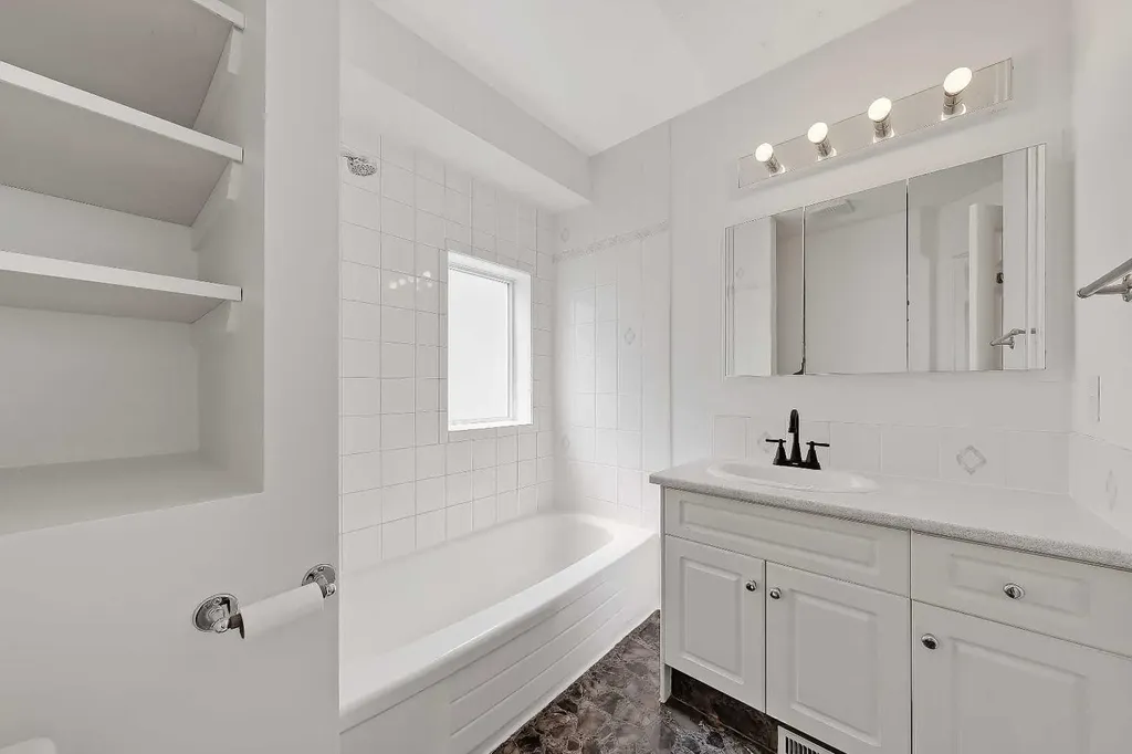 2622 24a Street SW Calgary AB T3E 1W3
