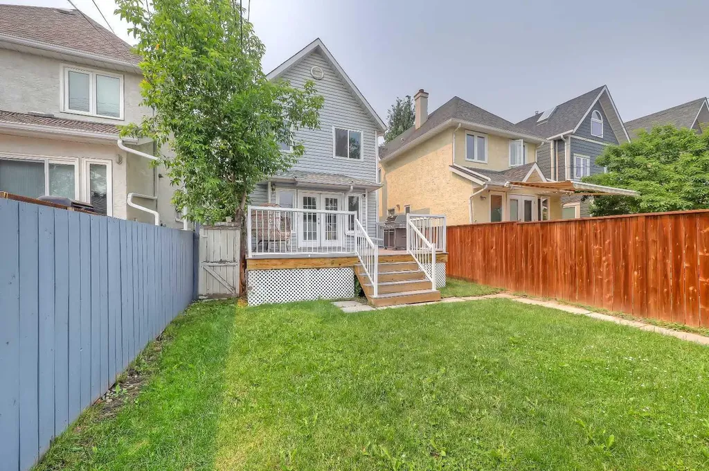 2622 24a Street SW Calgary AB T3E 1W3